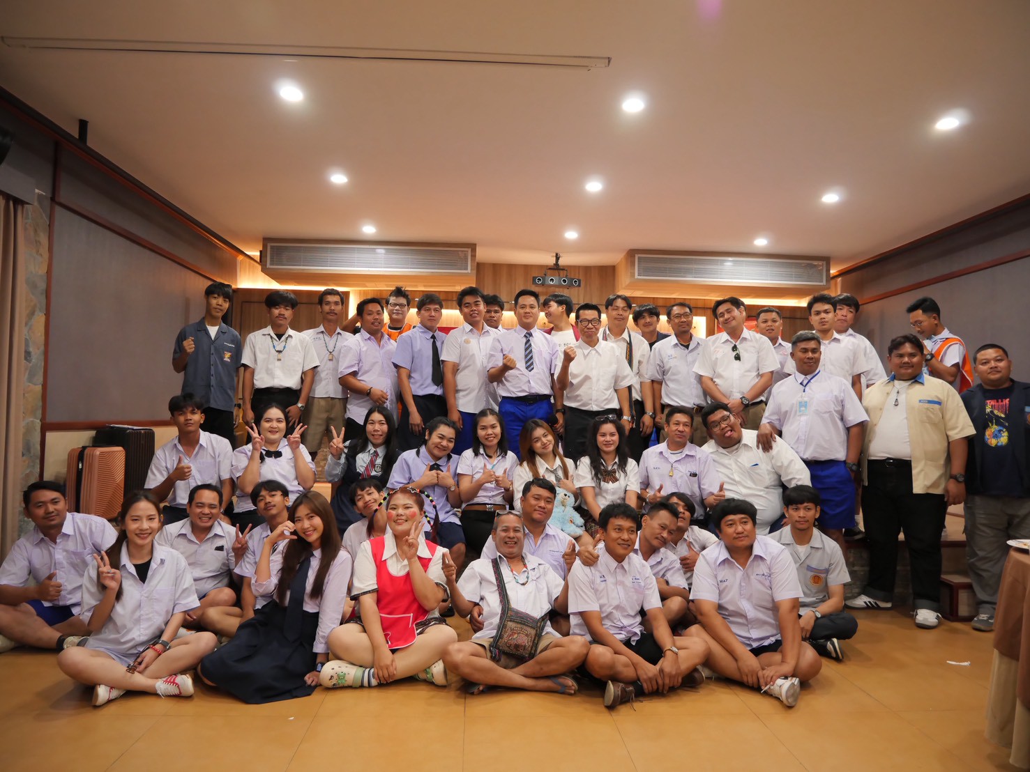 LINE_ALBUM_ปาร์ตี้_251224_101